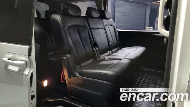 Hyundai Staria 2022 — ფოტო 12/20
