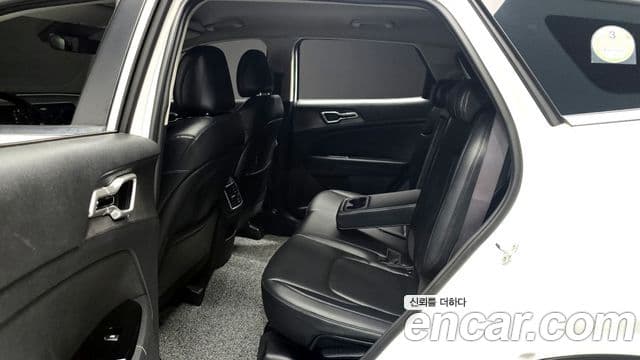 Kia Sportage 2022 — фото 12 из 20