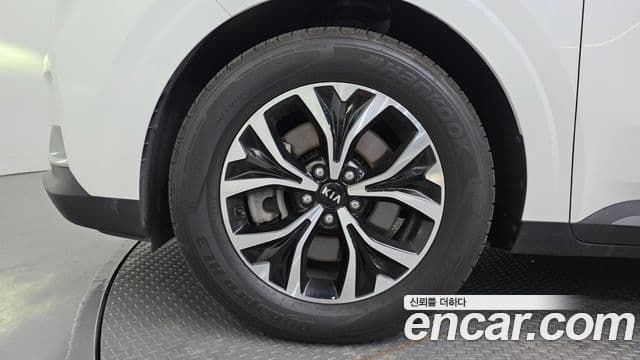 Kia Carnival 2021 — Şəkil 5/20