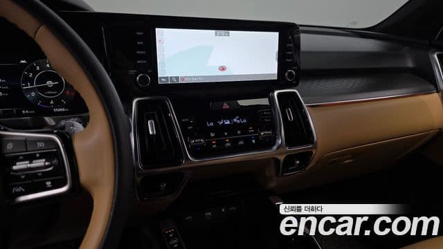 Kia Sorento 2022 — ფოტო 15/20