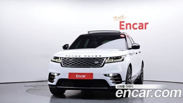 Land Rover Range Rover Velar 2018 — ფოტო 15/20