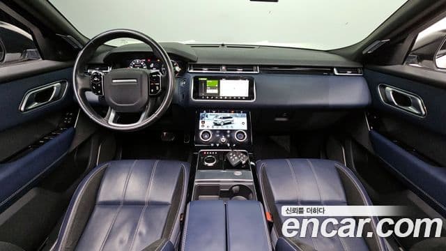Land Rover Range Rover Velar 2018 — ფოტო 7/20