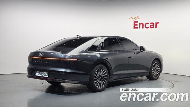 Hyundai Grandeur 2023 — Şəkil 2/20