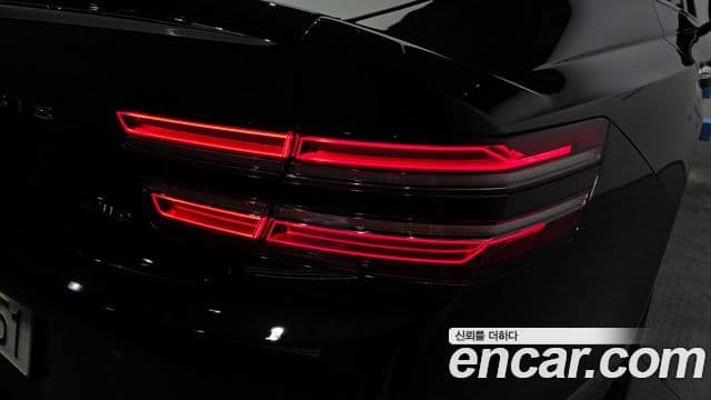 Genesis G80 2022 — ფოტო 23/41