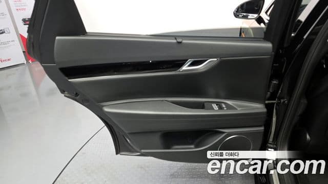 Genesis G80 2022 — ფოტო 2/41
