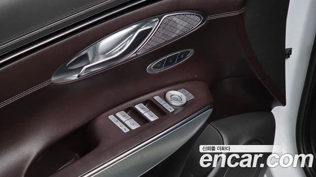 Genesis GV70 2021 — Şəkil 16/20
