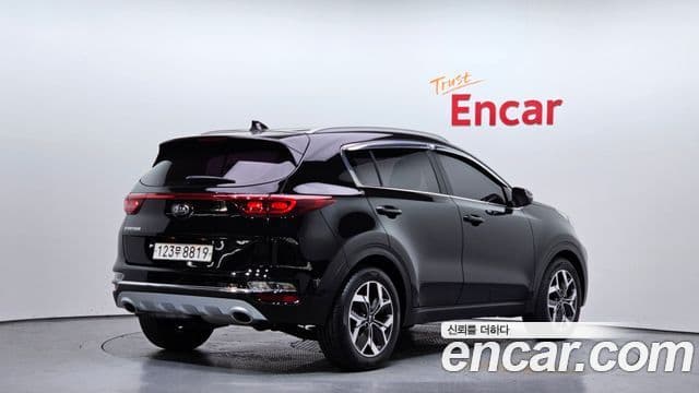 Kia Sportage The Bold 2021 — ფოტო 2/20