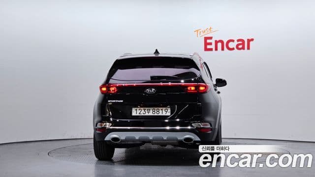 Kia Sportage The Bold 2021 — ფოტო 4/20