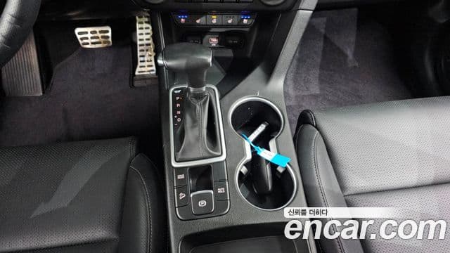 Kia Sportage The Bold 2021 — ფოტო 9/20