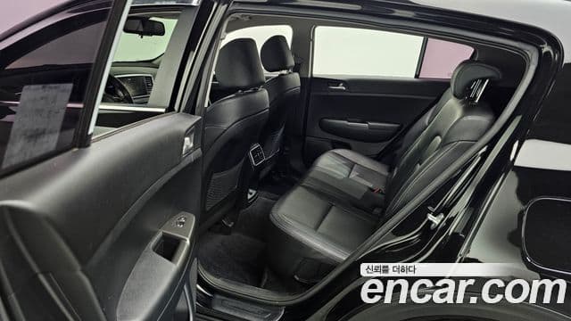 Kia Sportage The Bold 2021 — ფოტო 11/20