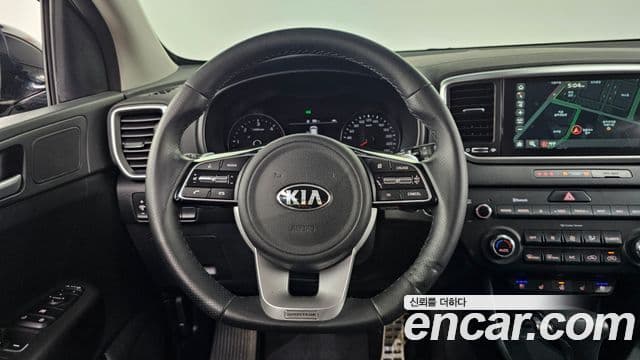 Kia Sportage The Bold 2021 — ფოტო 16/20