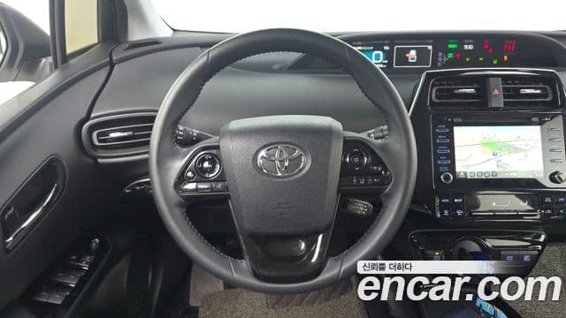 Toyota Prius 2020 — Şəkil 6/20