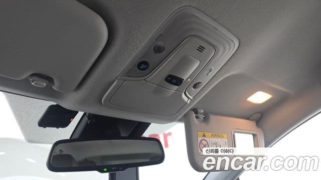 Toyota Prius 2020 — Şəkil 10/20