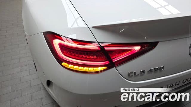 Mercedes-Benz CLS-Class 2022 — Photo 18/34