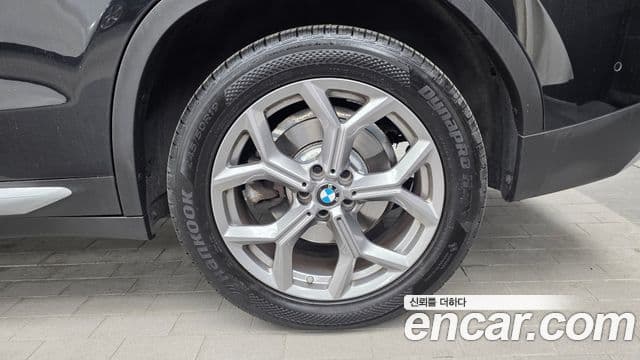 BMW X3 2022 — Photo 23/33