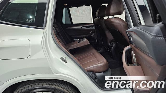 BMW X3 2021 — Photo 8/37