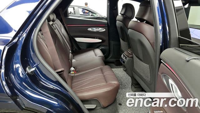 Genesis GV70 2024 — фото 11 из 20