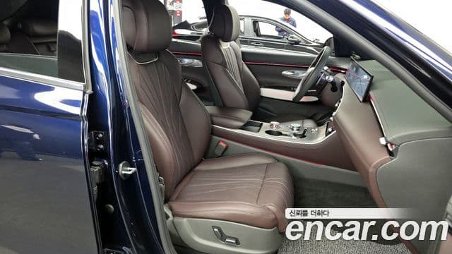 Genesis GV70 2024 — ფოტო 10/32