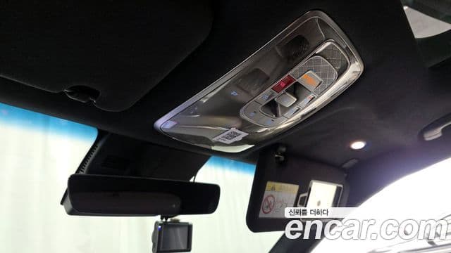 Genesis GV70 2024 — ფოტო 21/32