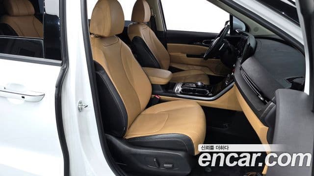 Kia Carnival 2021 — ფოტო 11/20