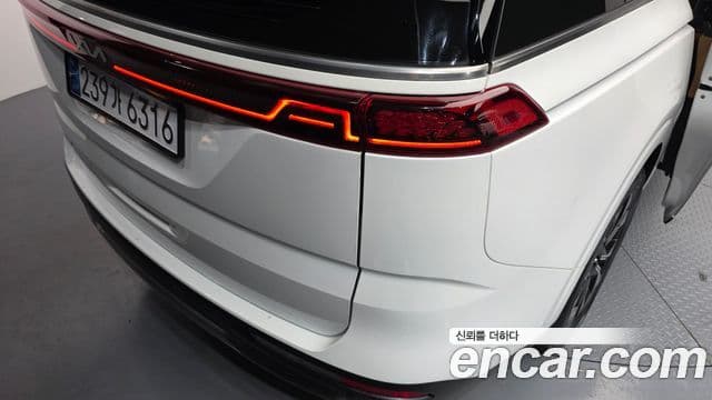 Kia Carnival 2021 — ფოტო 29/31