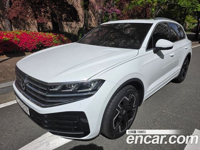 Volkswagen Touareg 2025 — ფოტო 1/19