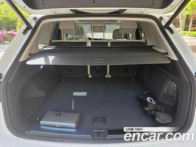 Volkswagen Touareg 2025 — ფოტო 9/19