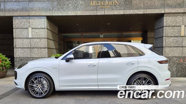 Porsche Cayenne 2020 — Şəkil 15/20
