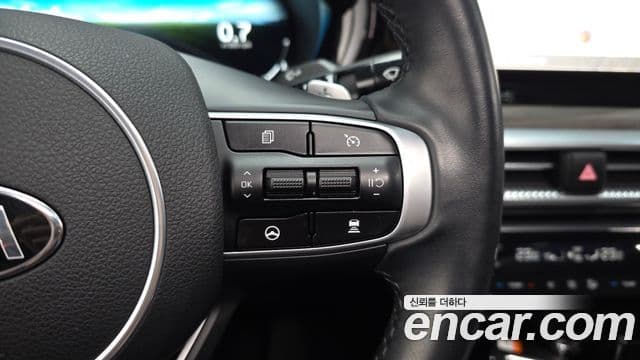 Kia K5 2020 — фото 17 из 20