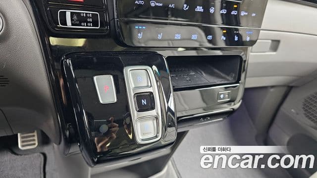 Hyundai Staria 2022 — Фото 7/20