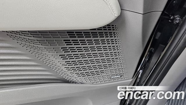 Hyundai Staria 2022 — Фото 16/20