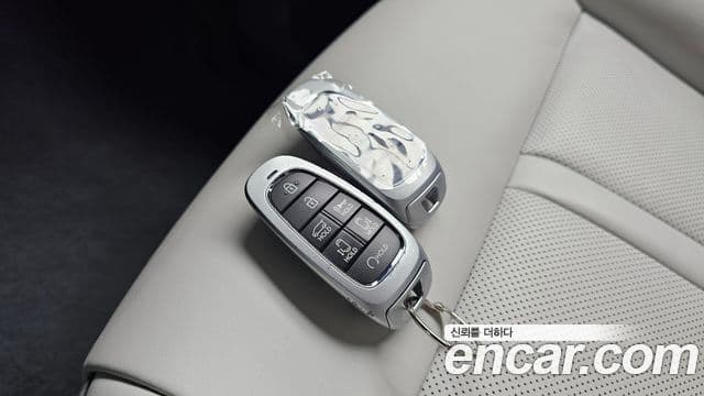 Hyundai Staria 2022 — Фото 17/20