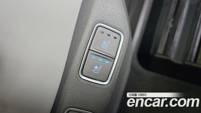 Hyundai Staria 2022 — Фото 18/20