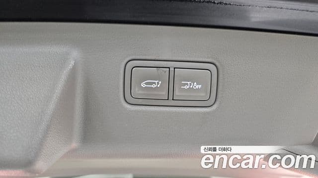 Hyundai Staria 2022 — ფოტო 16/34