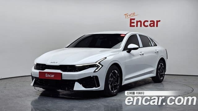 Kia K5 2026 — Şəkil 1/20