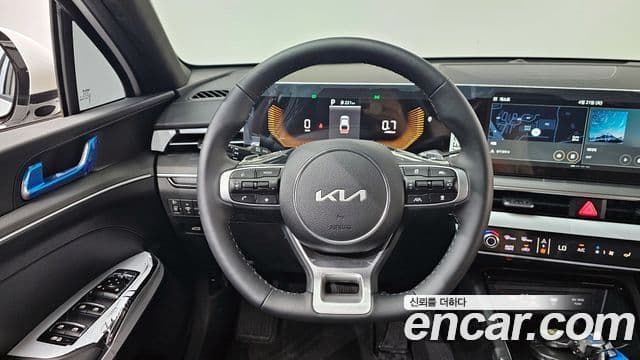 Kia K5 2026 — Şəkil 13/20
