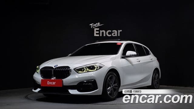 BMW 1 Series 2021 — Фото 13/20
