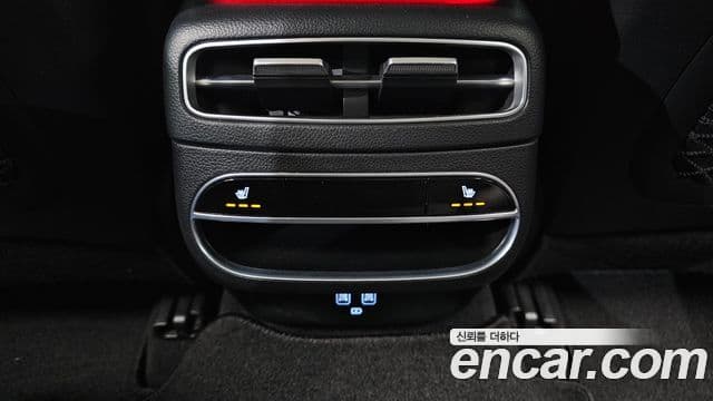 Genesis GV70 2021 — Şəkil 19/20