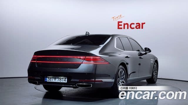 Genesis G90 2022 — Şəkil 2/20