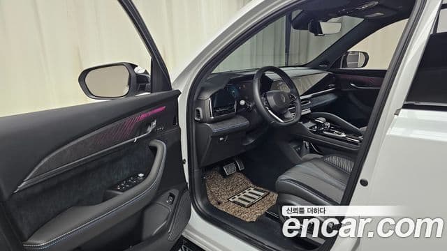 Renault Samsung Grand Koleos 2025 — Photo 4/35
