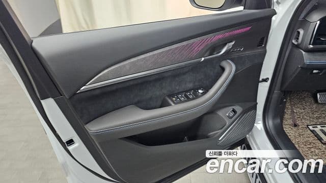 Renault Samsung Grand Koleos 2025 — Photo 33/35