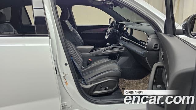 Renault Samsung Grand Koleos 2025 — Photo 12/35