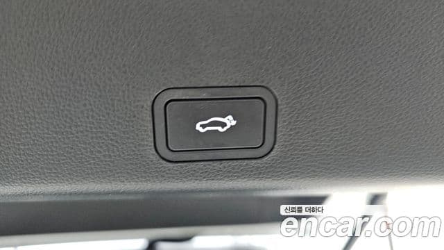 Renault Samsung Grand Koleos 2025 — Photo 28/35
