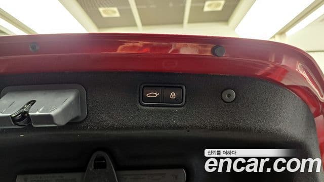 Genesis G70 2019 — Photo 29/33