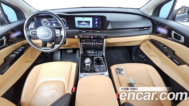 Kia Carnival 2021 — Фото 7/20