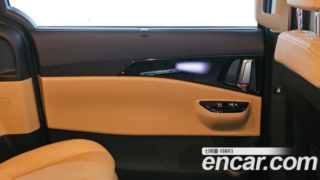 Kia Carnival 2021 — Şəkil 39/44