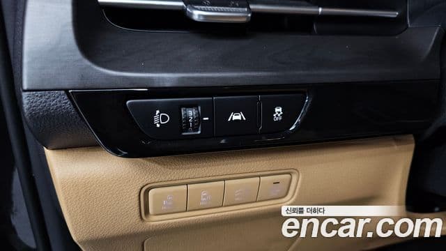 Kia Carnival 2021 — Şəkil 31/44