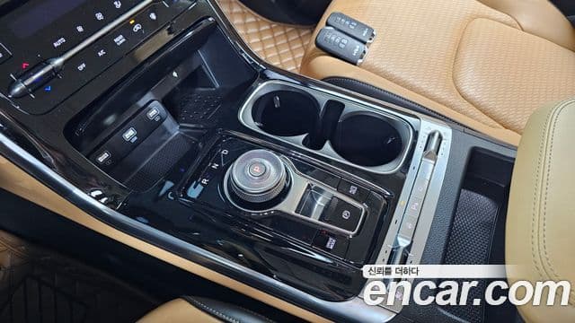 Kia Carnival 2022 — Şəkil 9/20