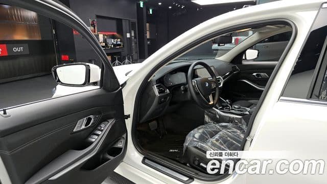 BMW 3 Series 2021 — ფოტო 10/20