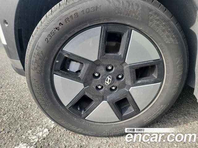 Hyundai Santa Fe 2024 — ფოტო 4/20
